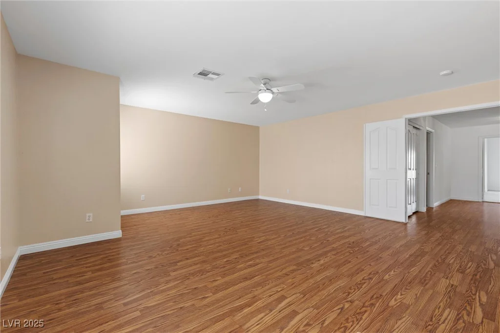 283 Grand Olympia, Henderson, NV 89012