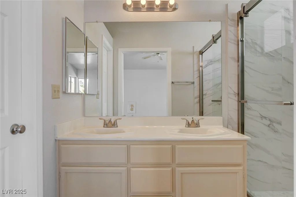 9712 Sierra Mesa, Las Vegas, NV 89117