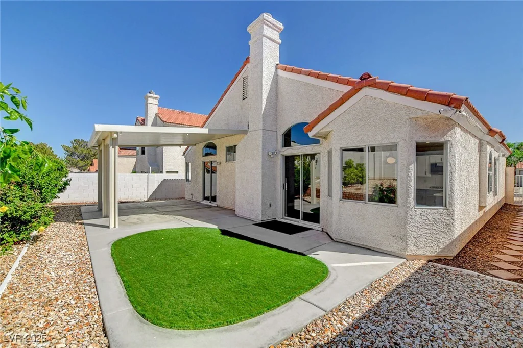 9712 Sierra Mesa, Las Vegas, NV 89117