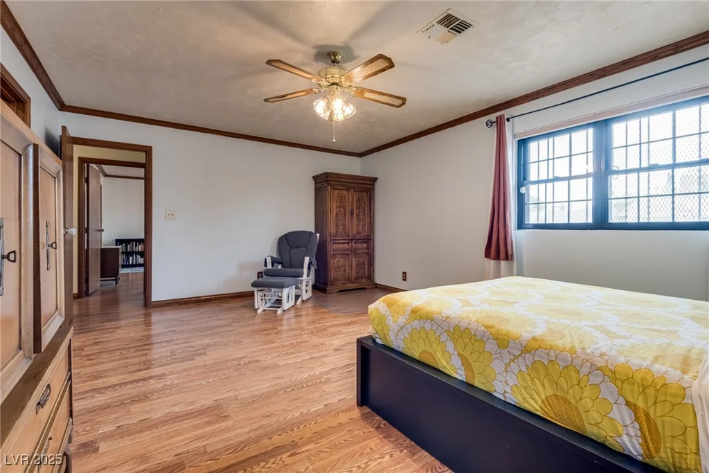 6501 Brushwood, Las Vegas, NV 89107