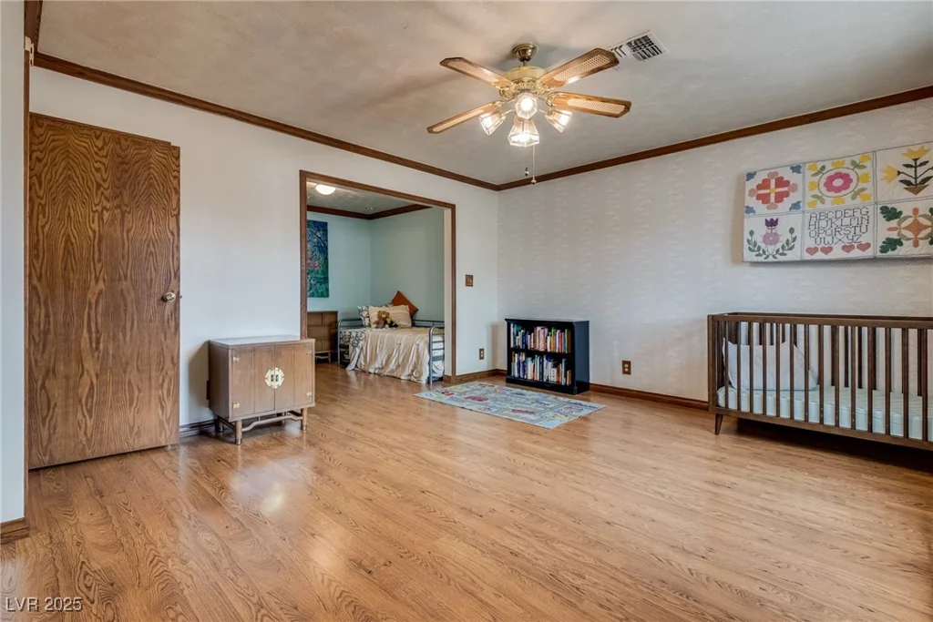 6501 Brushwood, Las Vegas, NV 89107