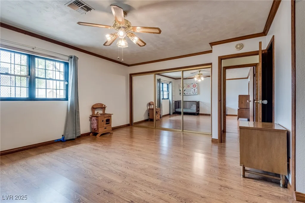 6501 Brushwood, Las Vegas, NV 89107