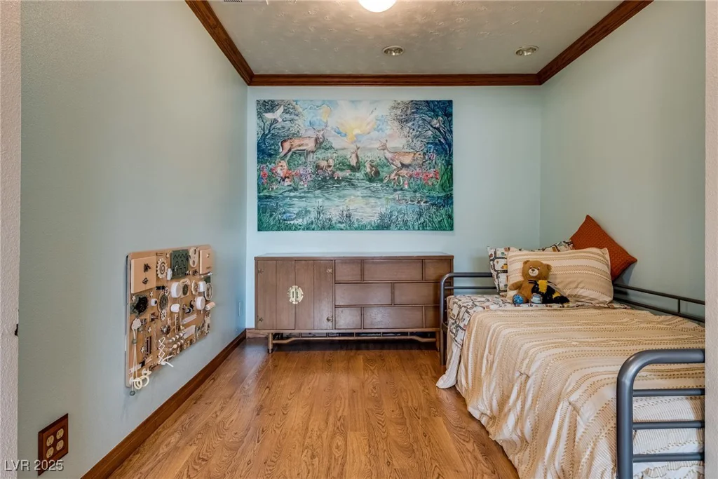 6501 Brushwood, Las Vegas, NV 89107