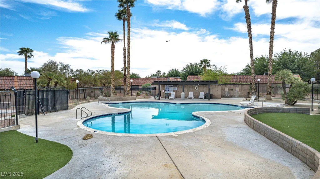 6501 Brushwood, Las Vegas, NV 89107