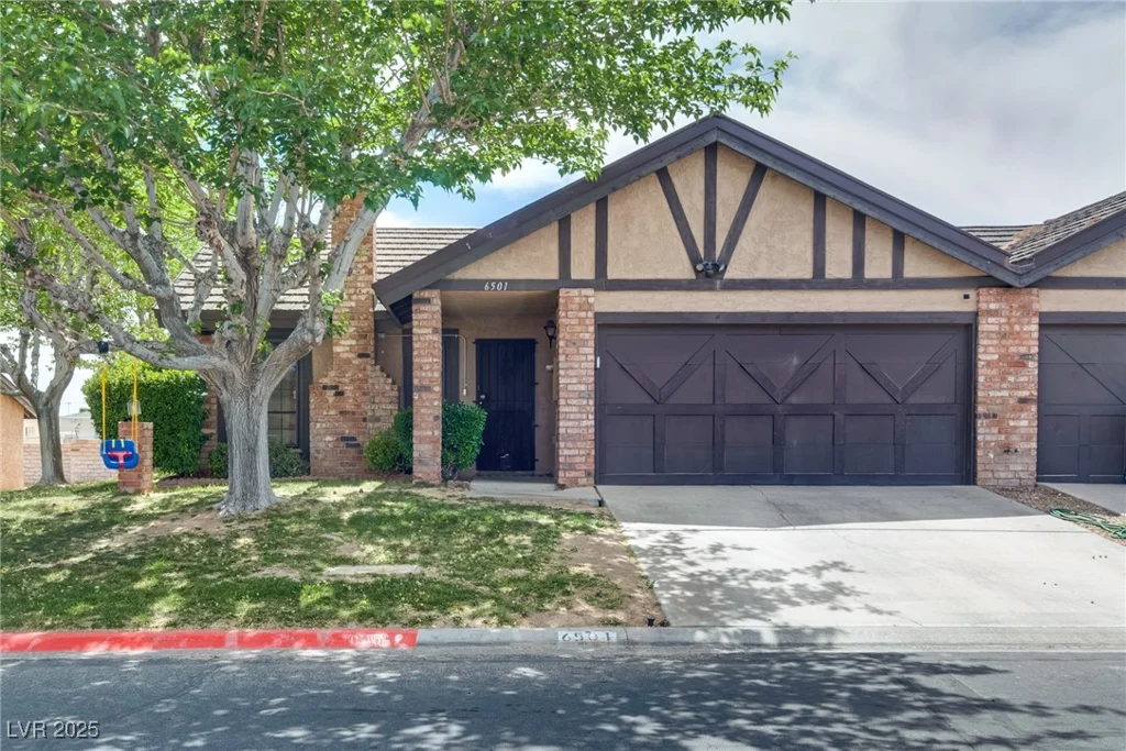 6501 Brushwood, Las Vegas, NV 89107