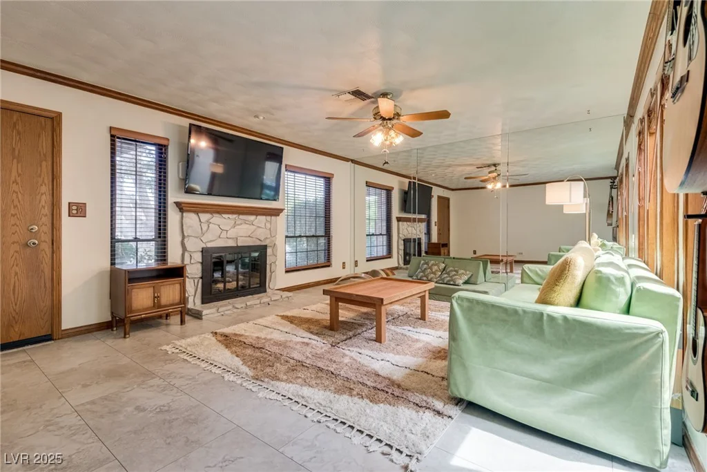 6501 Brushwood, Las Vegas, NV 89107