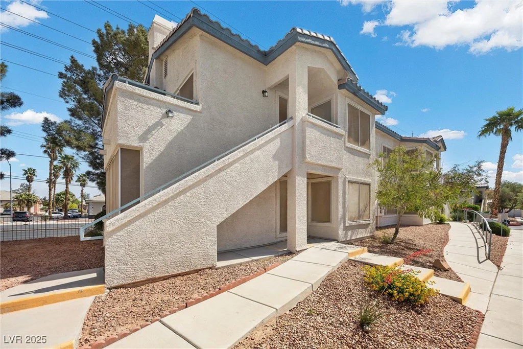 3425 Russell, Las Vegas, NV 89120