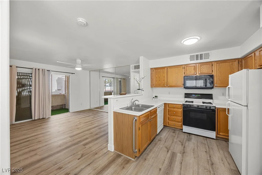 3425 Russell, Las Vegas, NV 89120