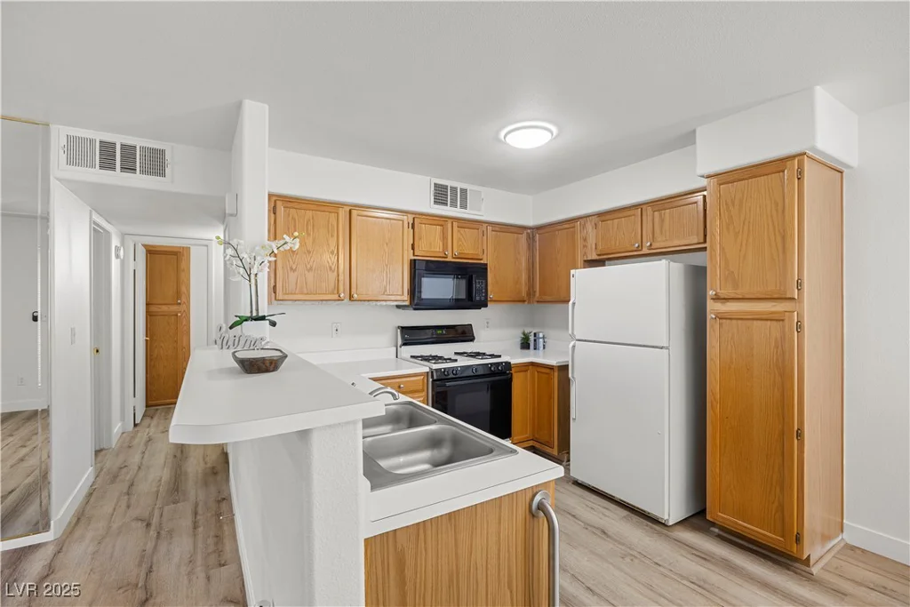 3425 Russell, Las Vegas, NV 89120