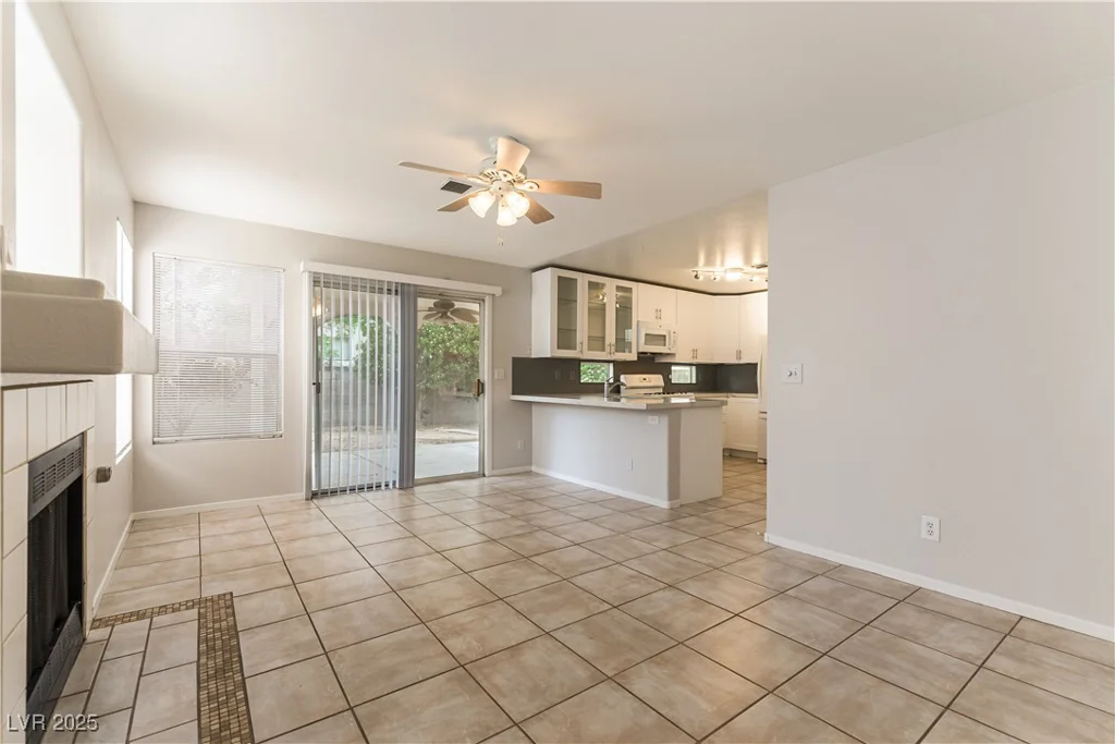 9044 Flutell, Henderson, NV 89074