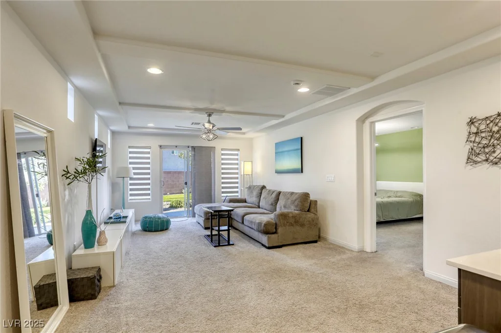 5368 Knitmore, Las Vegas, NV 89139