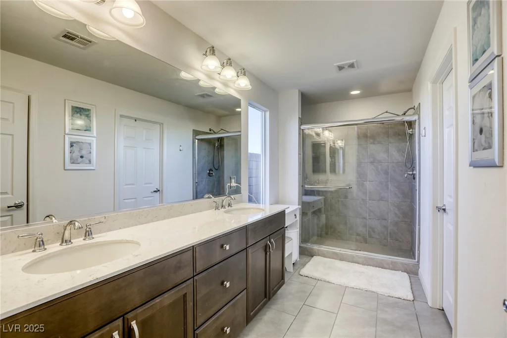 5368 Knitmore, Las Vegas, NV 89139