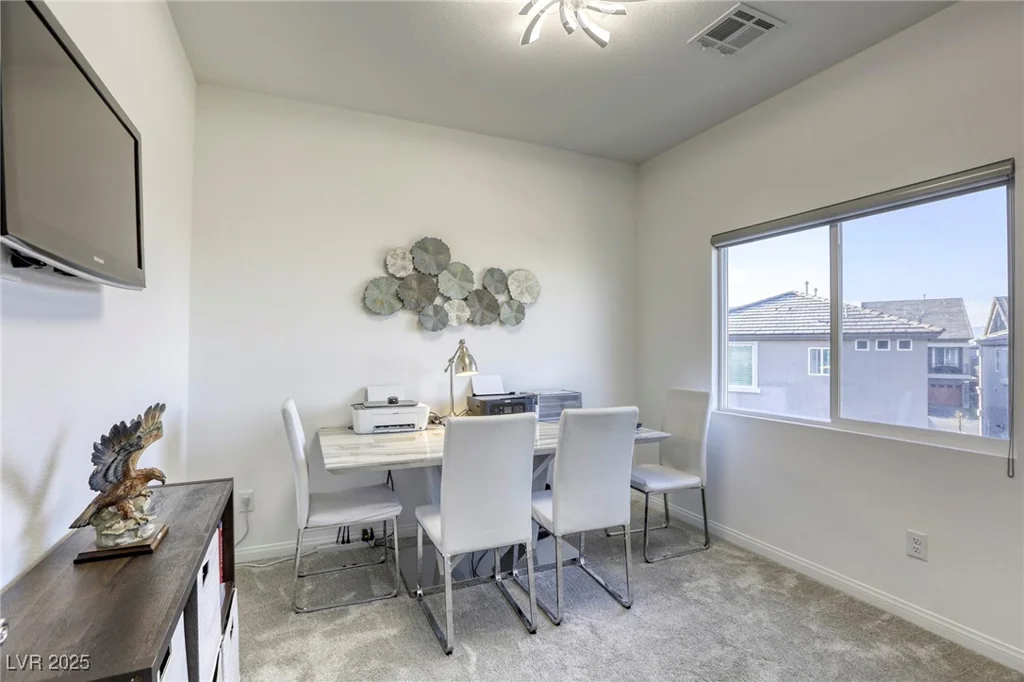 5368 Knitmore, Las Vegas, NV 89139
