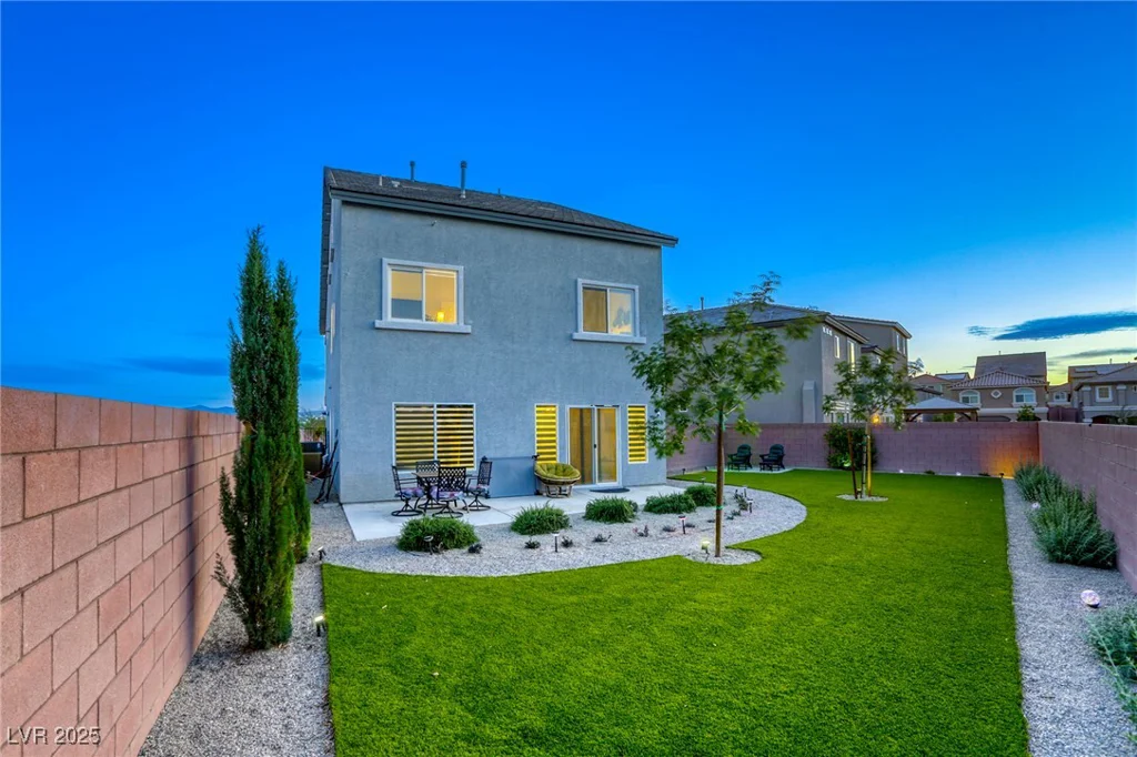 5368 Knitmore, Las Vegas, NV 89139