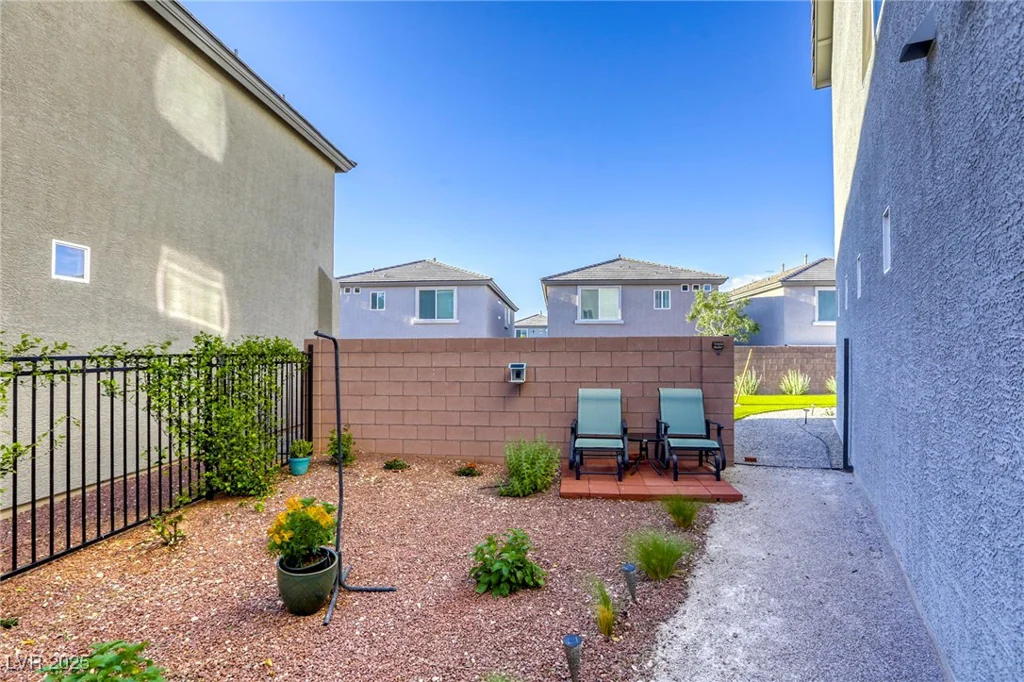 5368 Knitmore, Las Vegas, NV 89139