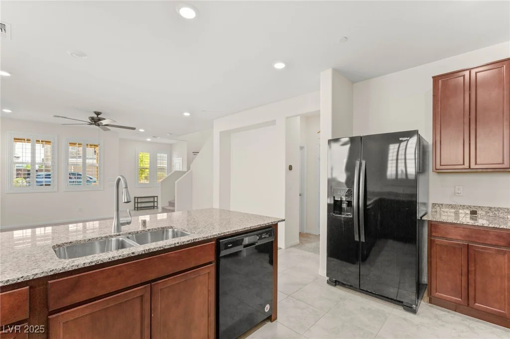 2467 Bellinzona, Henderson, NV 89044