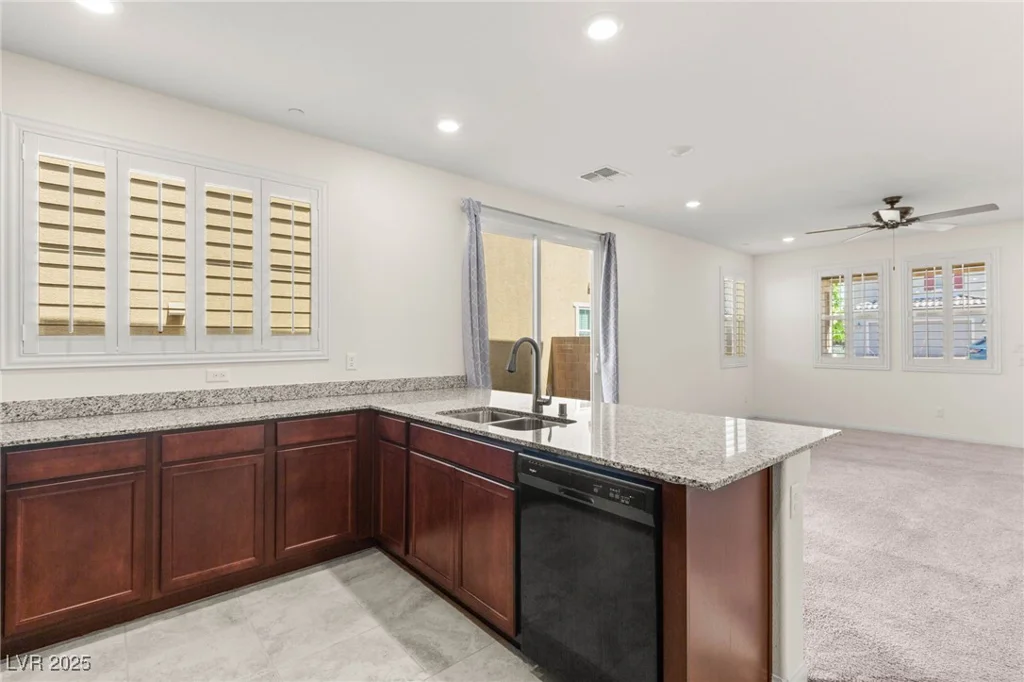 2467 Bellinzona, Henderson, NV 89044