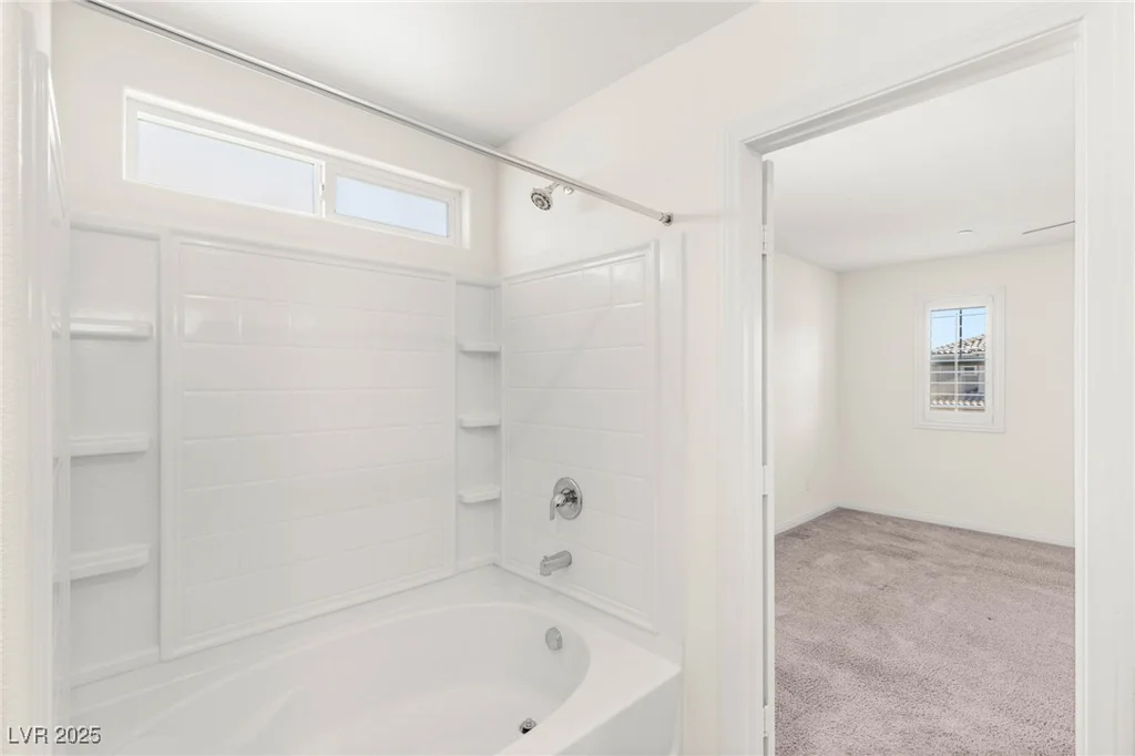 2467 Bellinzona, Henderson, NV 89044
