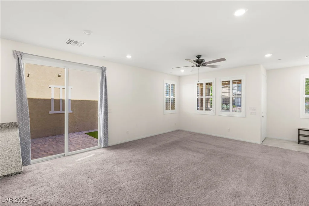 2467 Bellinzona, Henderson, NV 89044