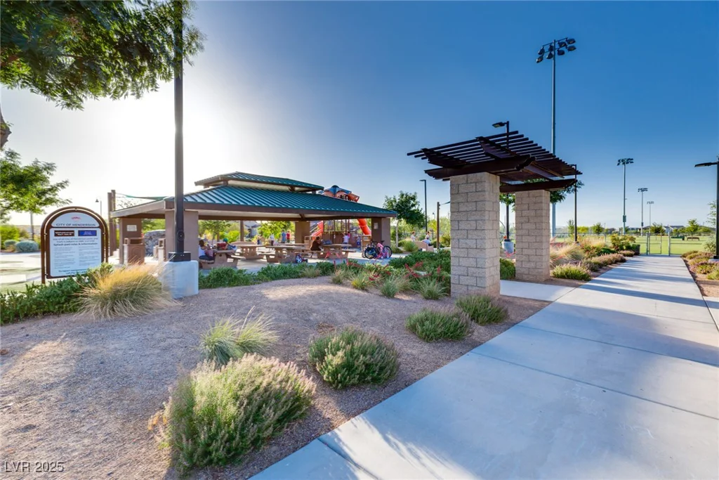 2467 Bellinzona, Henderson, NV 89044