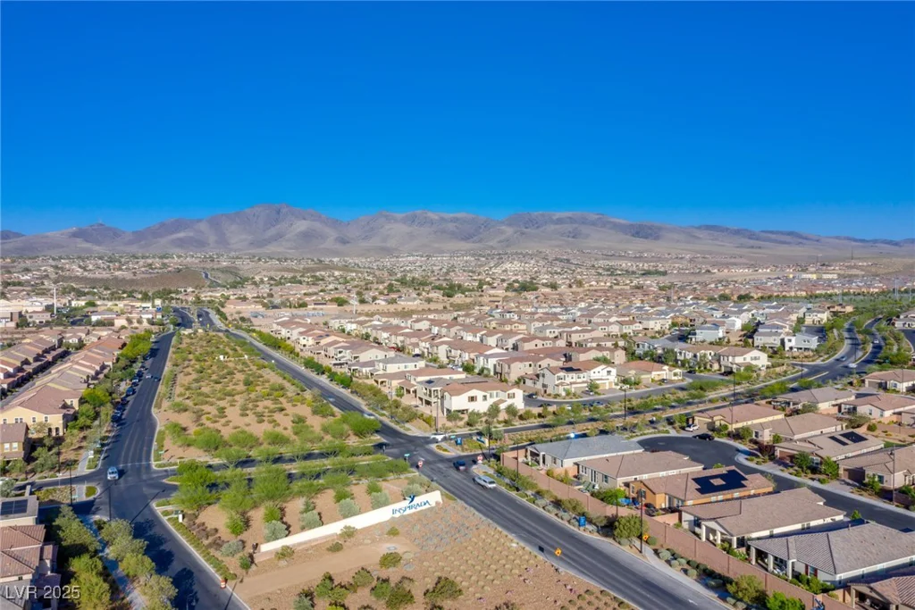 2467 Bellinzona, Henderson, NV 89044