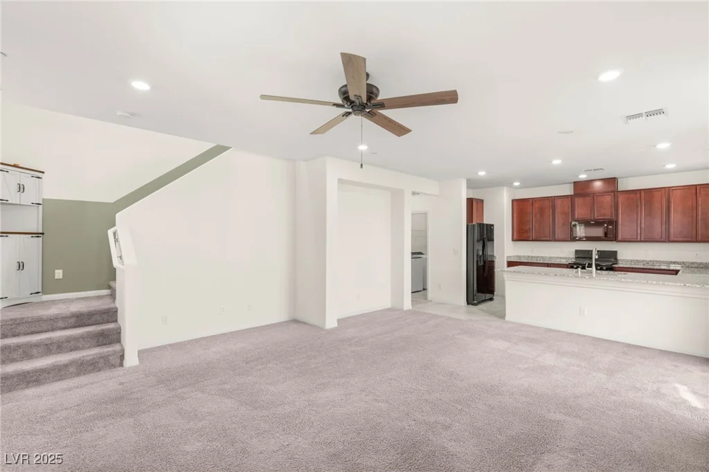 2467 Bellinzona, Henderson, NV 89044