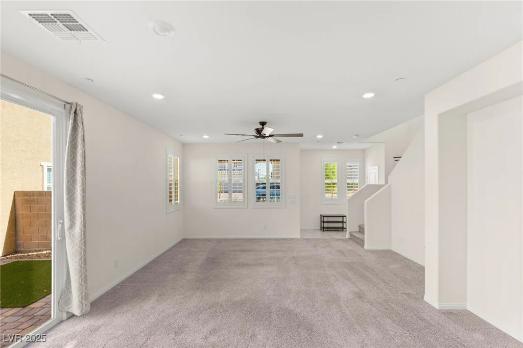 2467 Bellinzona, Henderson, NV 89044