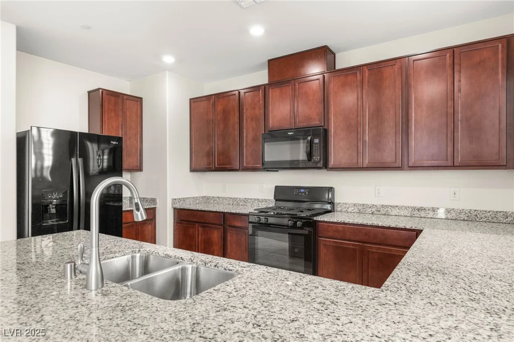 2467 Bellinzona, Henderson, NV 89044