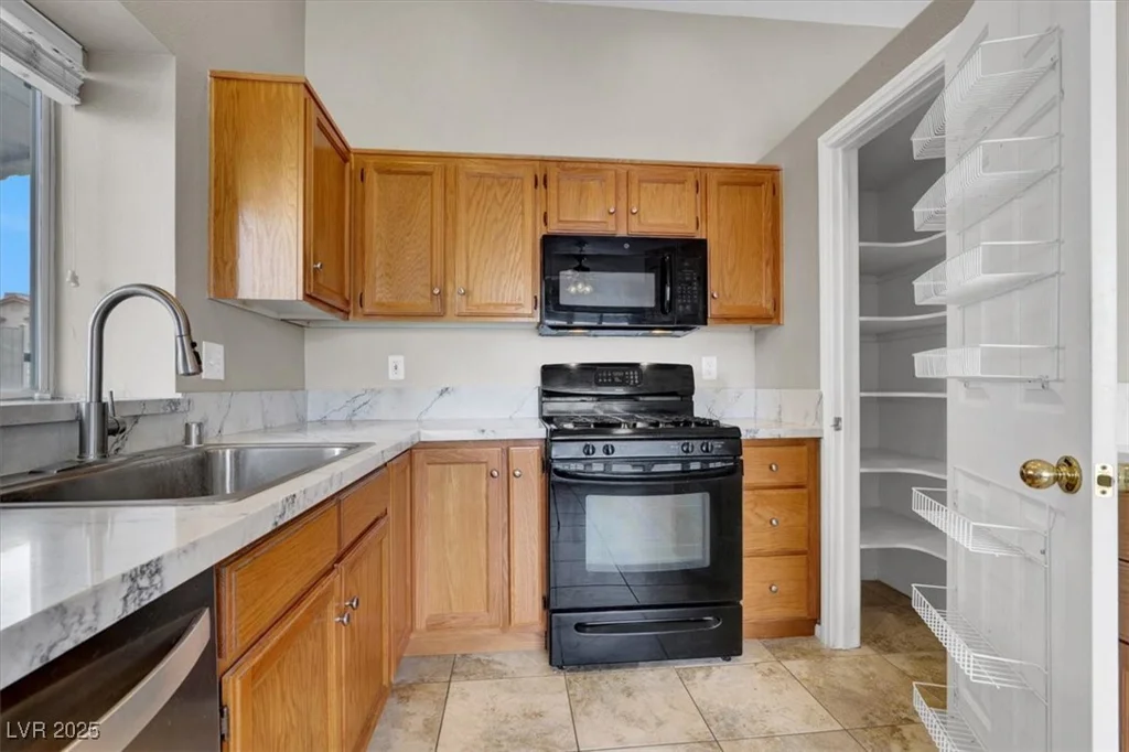 146 Skytop, Henderson, NV 89015