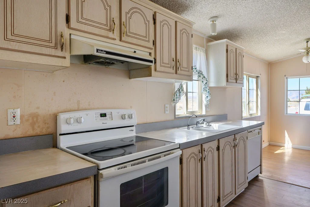 2370 Schifrin, Pahrump, NV 89048
