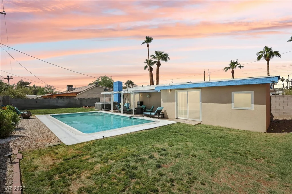3140 Sundown, Las Vegas, NV 89169