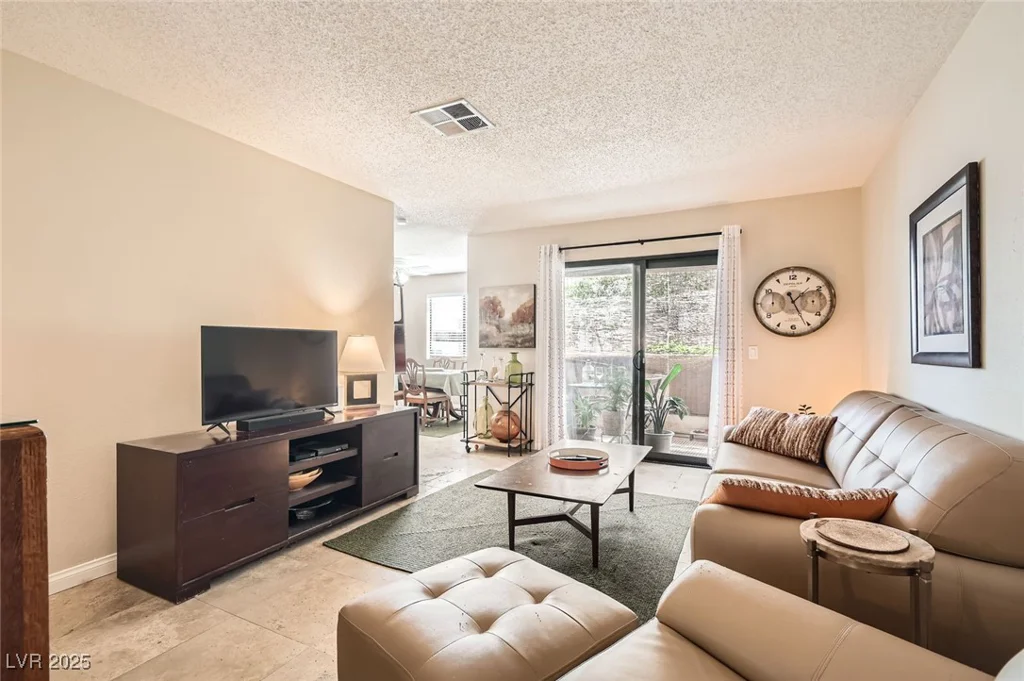 3151 Soaring Gulls, Las Vegas, NV 89128