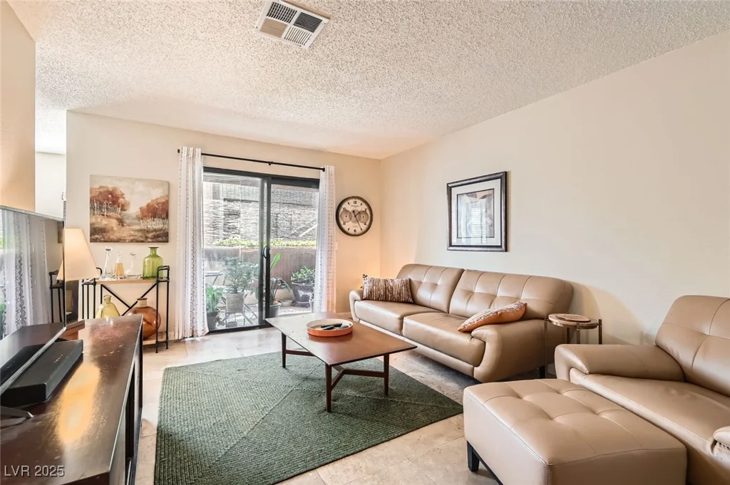 3151 Soaring Gulls, Las Vegas, NV 89128
