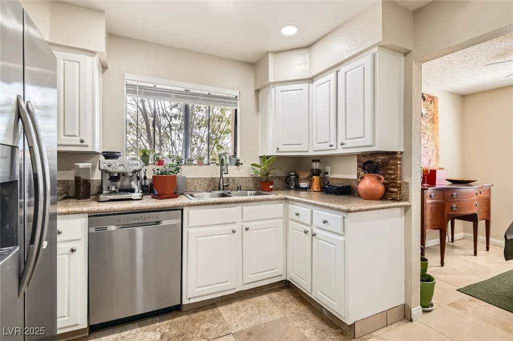 3151 Soaring Gulls, Las Vegas, NV 89128