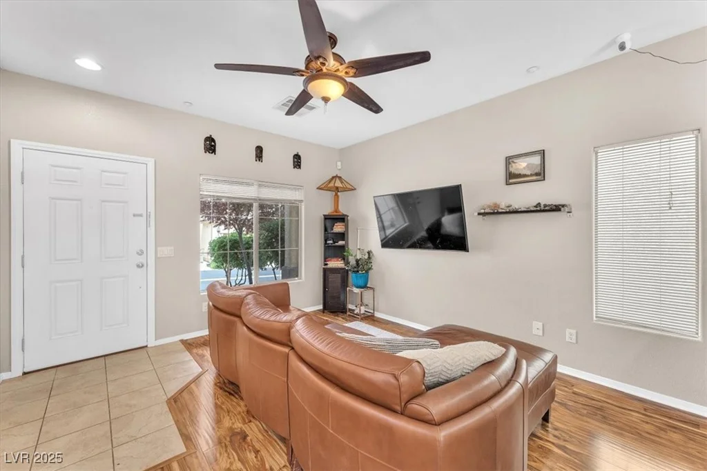 9737 Darlington, Las Vegas, NV 89149