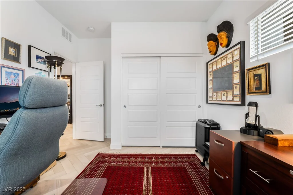 892 Elmwood Forest, Las Vegas, NV 89138