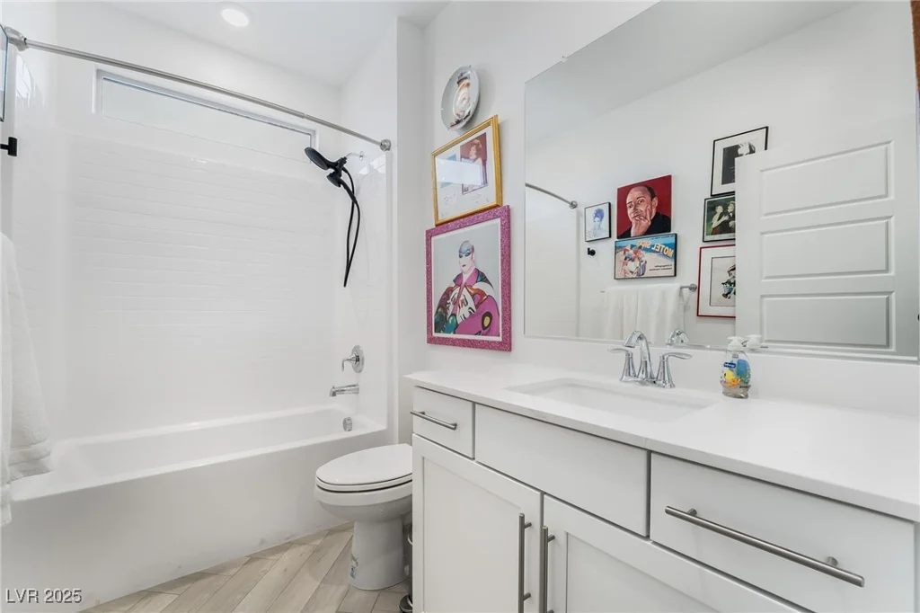 892 Elmwood Forest, Las Vegas, NV 89138