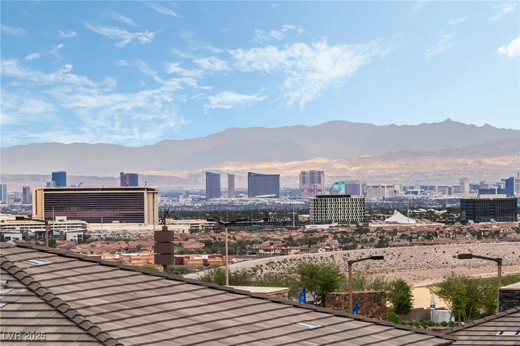 892 Elmwood Forest, Las Vegas, NV 89138
