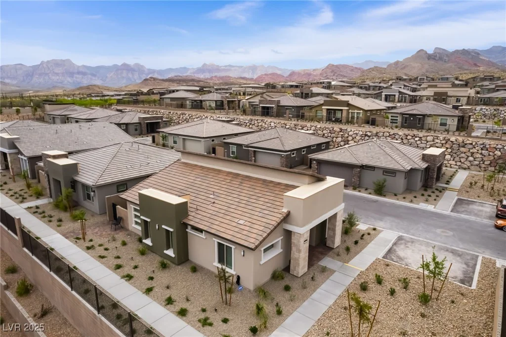 892 Elmwood Forest, Las Vegas, NV 89138