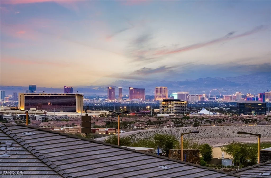 892 Elmwood Forest, Las Vegas, NV 89138