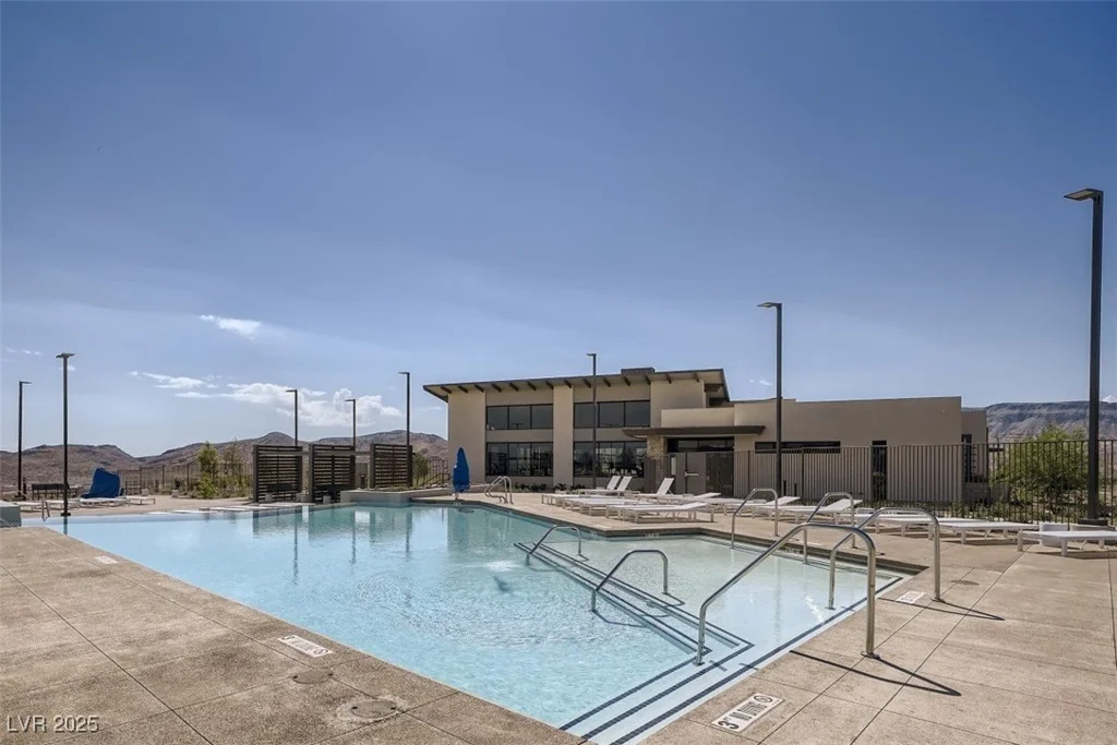 892 Elmwood Forest, Las Vegas, NV 89138