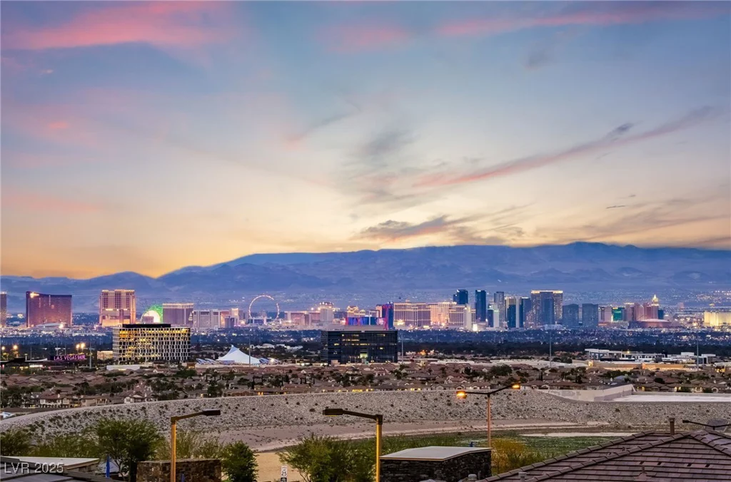 892 Elmwood Forest, Las Vegas, NV 89138