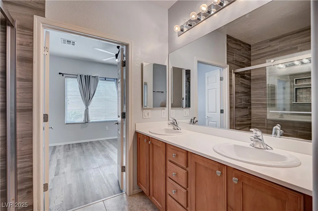 7732 Songster, North Las Vegas, NV 89084