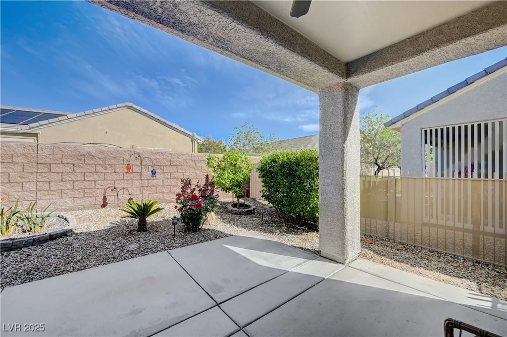 7732 Songster, North Las Vegas, NV 89084