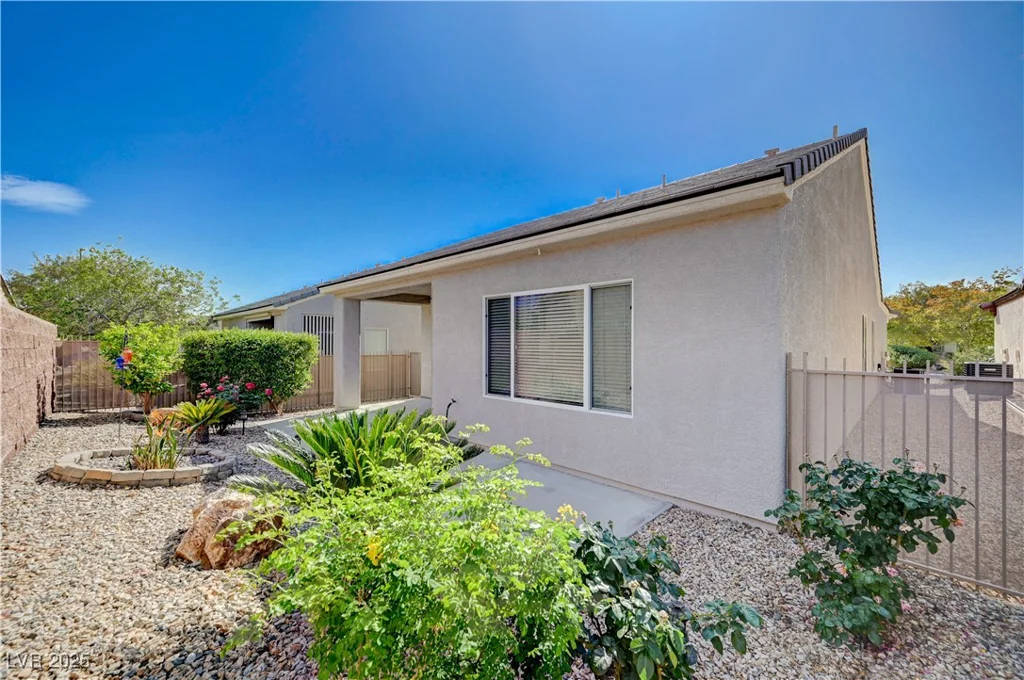 7732 Songster, North Las Vegas, NV 89084