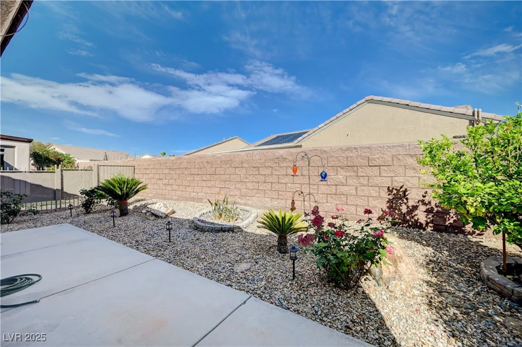 7732 Songster, North Las Vegas, NV 89084
