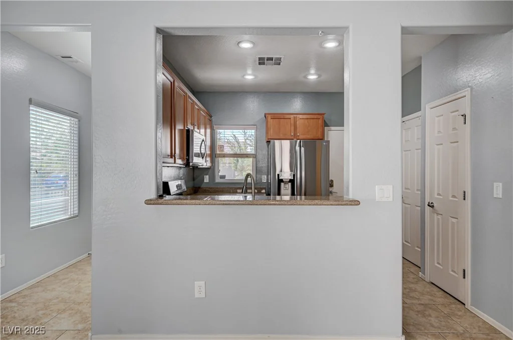 7732 Songster, North Las Vegas, NV 89084