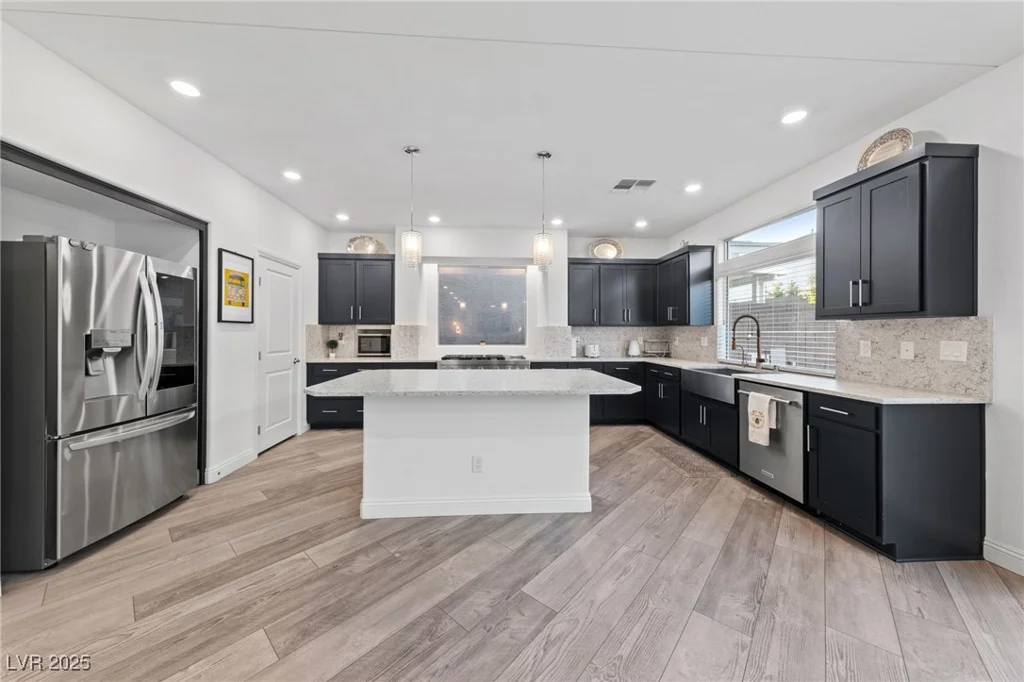7058 Camero, Las Vegas, NV 89113