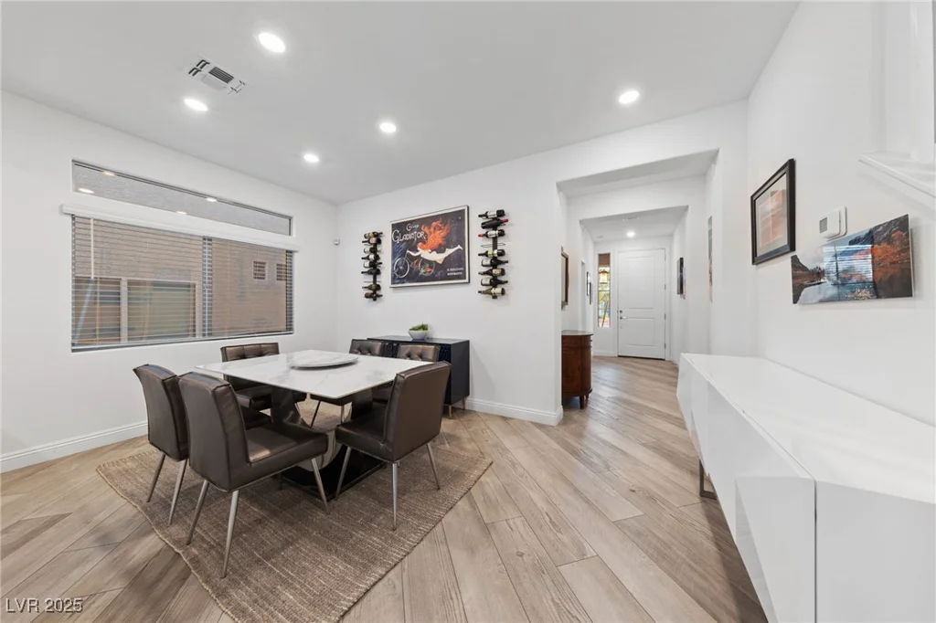 7058 Camero, Las Vegas, NV 89113
