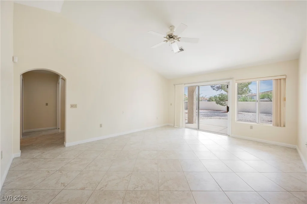 3116 Richland, Las Vegas, NV 89134